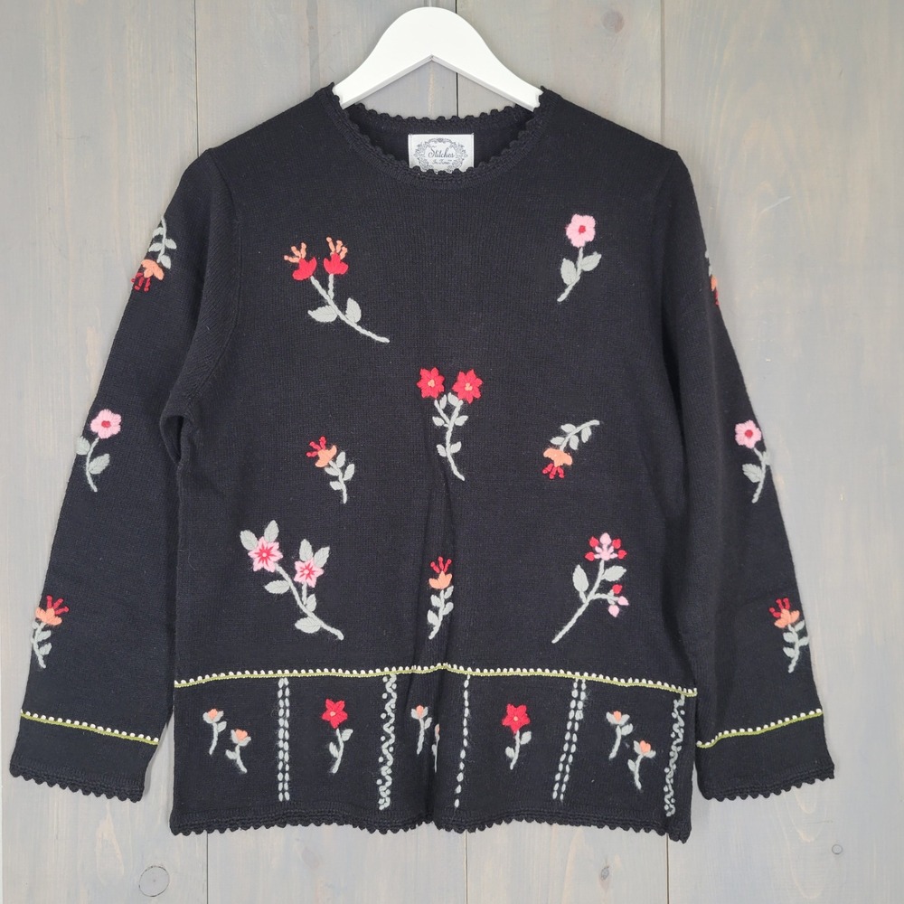 Stitches In Time Sweater Women Medium Black Embroidered Floral Scalloped Trim